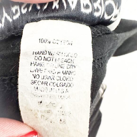 Gypsy Warrior Black Sleeveless Tank Top White Graphic Size S/M - Picture 2 of 4